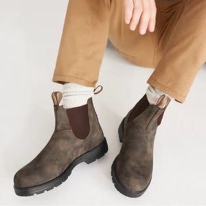 BLUNDSTONE MENS CLASSIC CHELSEA BOOT IN RUSTIC BROWN SIZE 13 US (12AU)